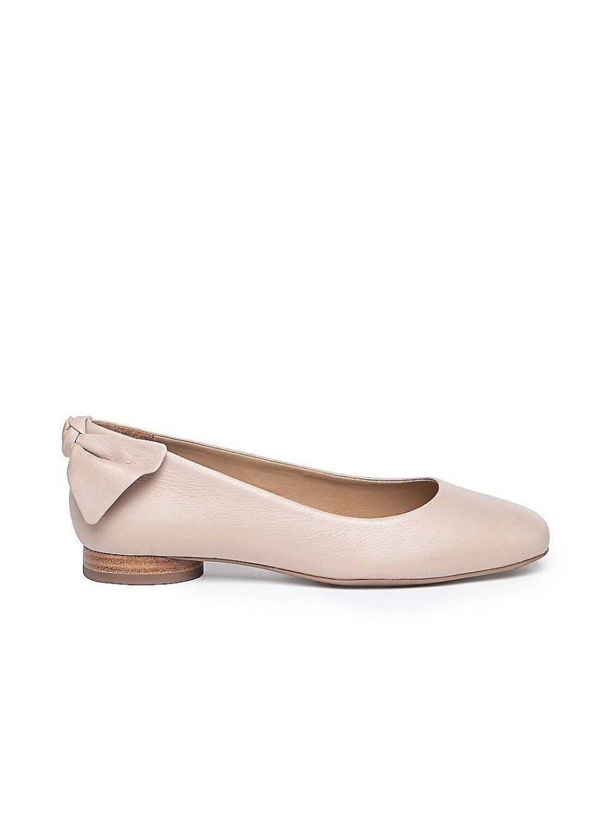 Women Bernardo Flats | Eloise Bow Flat Blush • Mooisshop